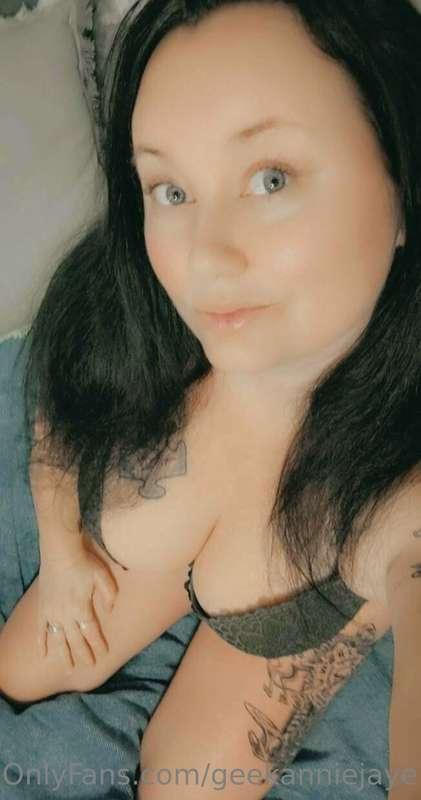 Hiya fuckers 💋 I seem a bit too empty, don't you think? I ne..