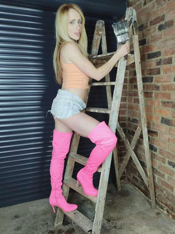 Would you hire me to help you decorate 😜