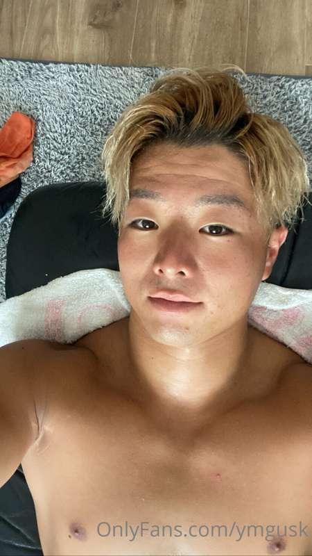 こんにちは！
最近はトレーニングを継続出来ております🫡

僕のルーティンの1つに
「トレーニング後は15分ほど横になる」..