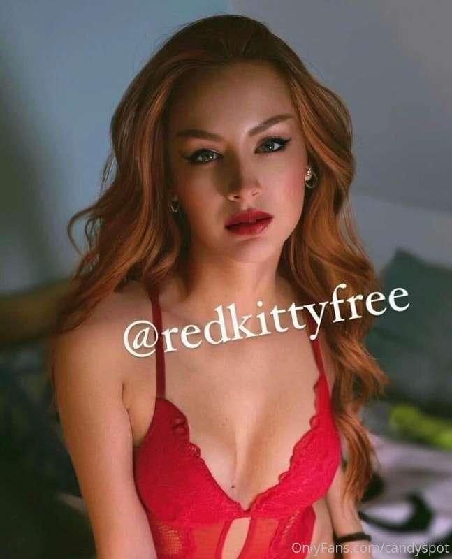 Ginger hair, pretty face 👩‍🦰👩‍🦰👩‍🦰
Princess @redkittyfree 👑👑..