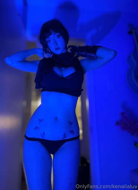 assassin girl!! took sexy pictures and filmed a bunch of spi..