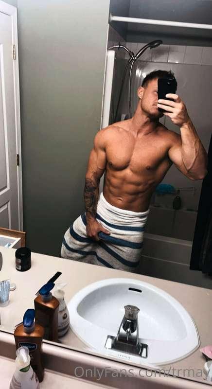 Someone stole my towel …👀