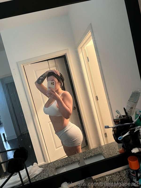 Do I have your attention now? 😋