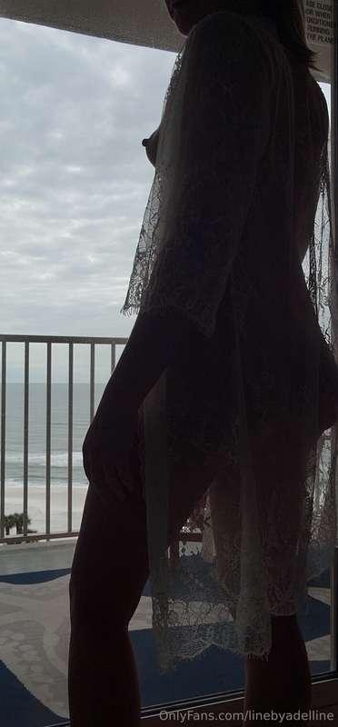 Looks cloudy. We should stay inside all day 🥰