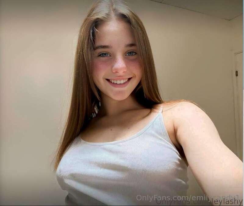 🔥𝐅𝐑𝐄𝐄🔥𝐅𝐑𝐄𝐄🔥𝐅𝐑𝐄𝐄🔥
This innocent cutie @leylashy loves to ride..