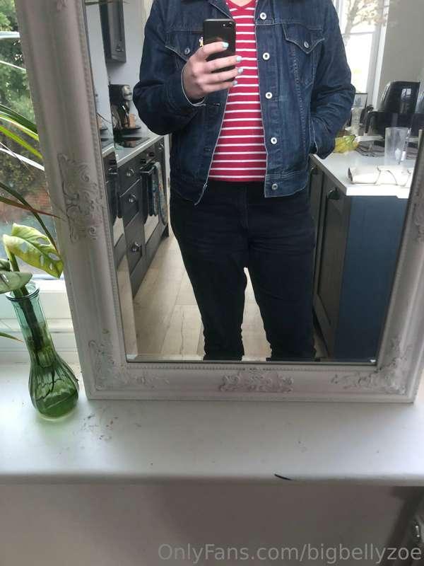 You would never guess I was hiding this blimp of a belly… ju..