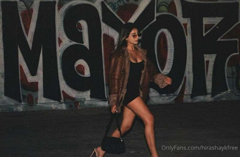 Walking into the weekend like 😎