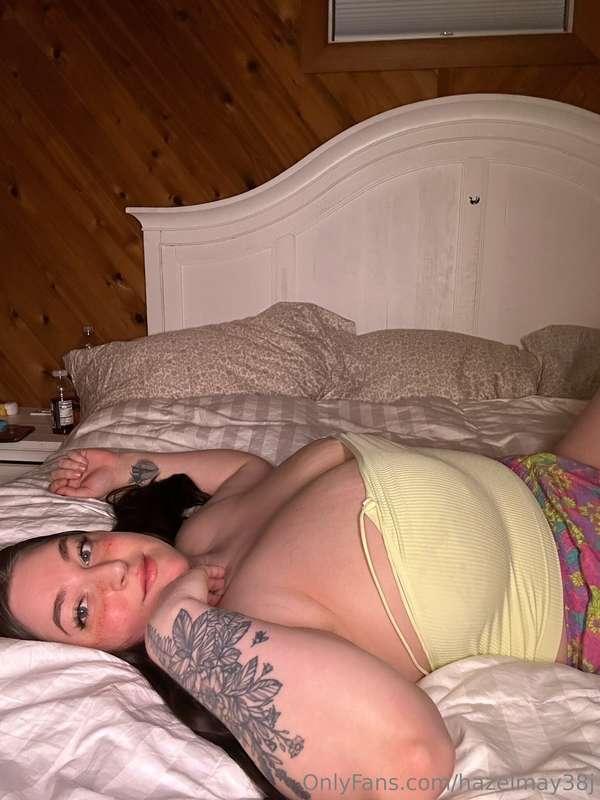 Do you like how my soft pillows look when I lay down? 😏💝