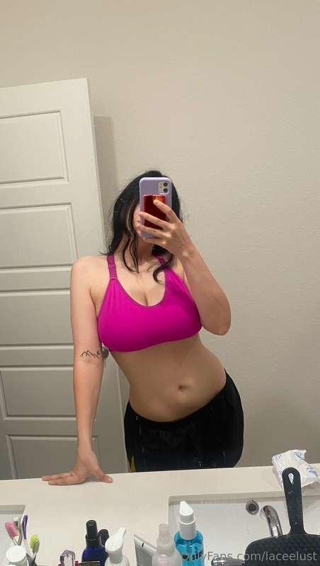 The only positive to getting sick is getting skinnyyy😂🩷