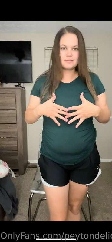 Watch me strip down, bend over and spread my pussy for you. ..