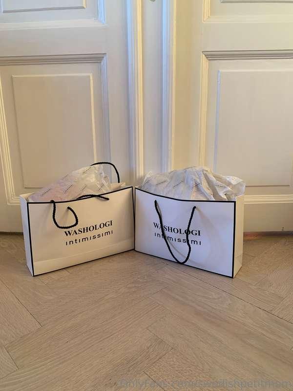 Todays shopping took me a whole lot longer than I was expect..