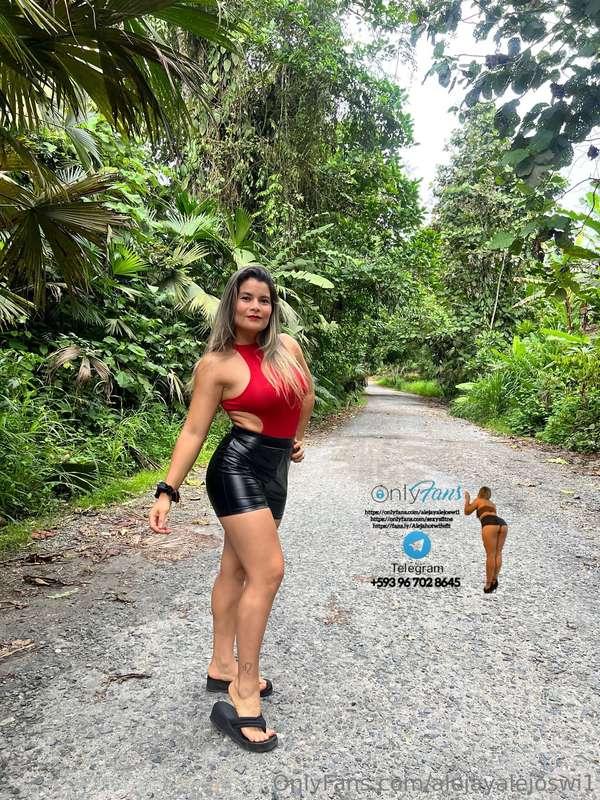 Dando vueltas por aquí bonito día 😘