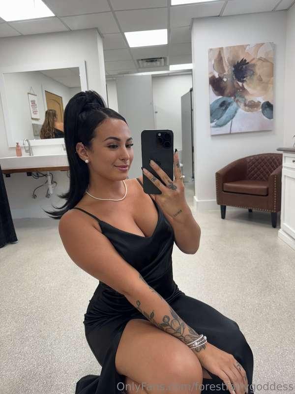 Starting to love the old money style 🖤