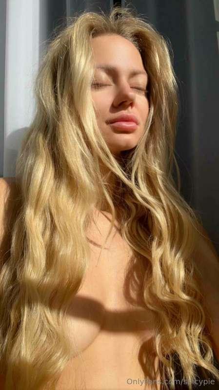 Morning mermaid 🧜‍♀️🥰