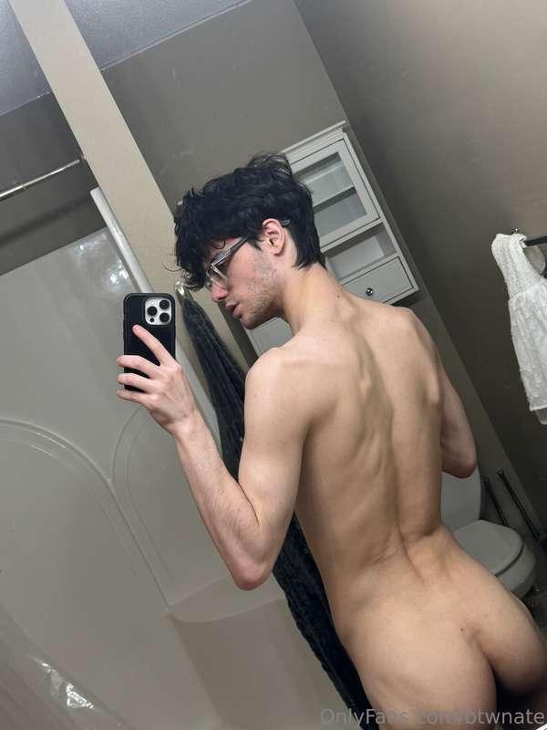 You like my ass ;) message me I’m gonna be bored on here tal..