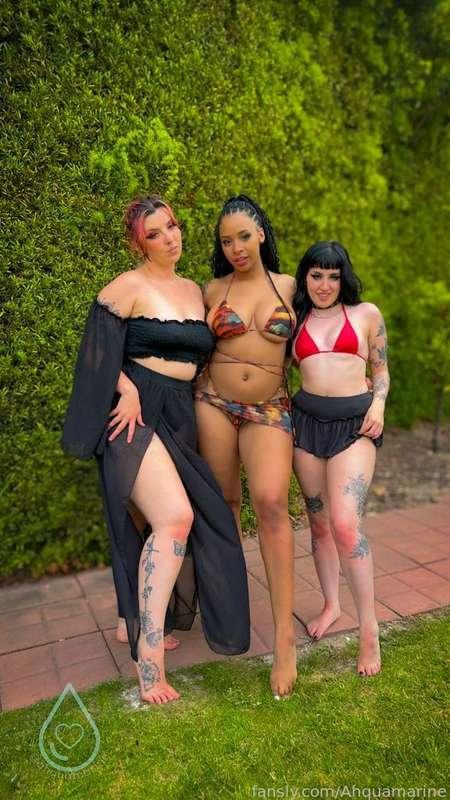 Would you mind if we use your backyard for pictures?! 

#fyp #cosplay #bigbutt #fitness #gymbabe #ebony #black #curvy #natural #busty #bigboobs #tattooed #tatted #inked #cosplayer #costume #roleplay #ass #bigbutt #lightskinned #flirty #pretty #gnd #lingerie #thong #titties

Featuring:
@deadgirl
@sunnysunrayss