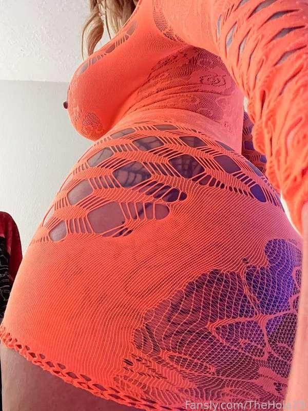 thehola18 image #1