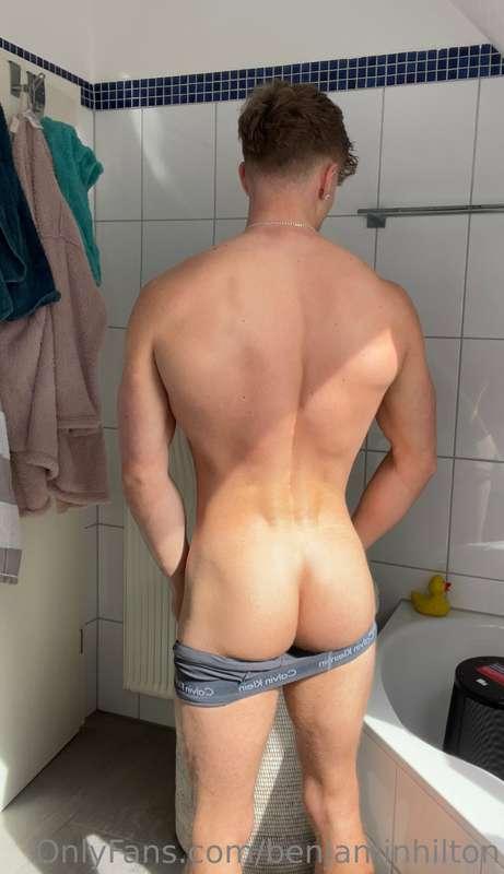 Juicy … after hitting the gym 🍑