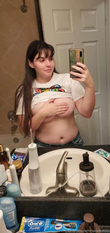 Tummy and yummies 😚