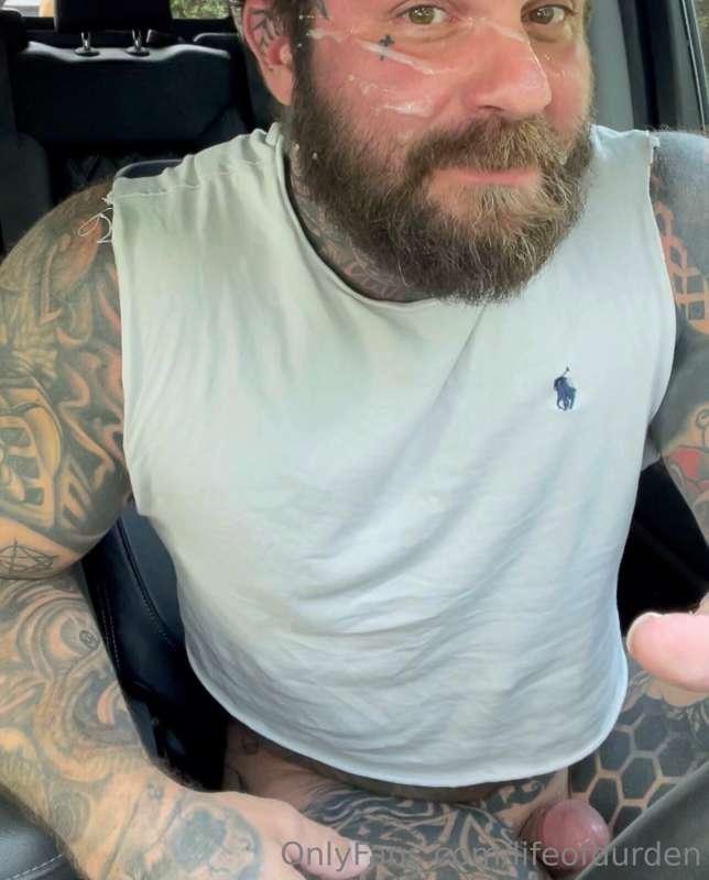 My buddy covered my face with his sticky cum 💦