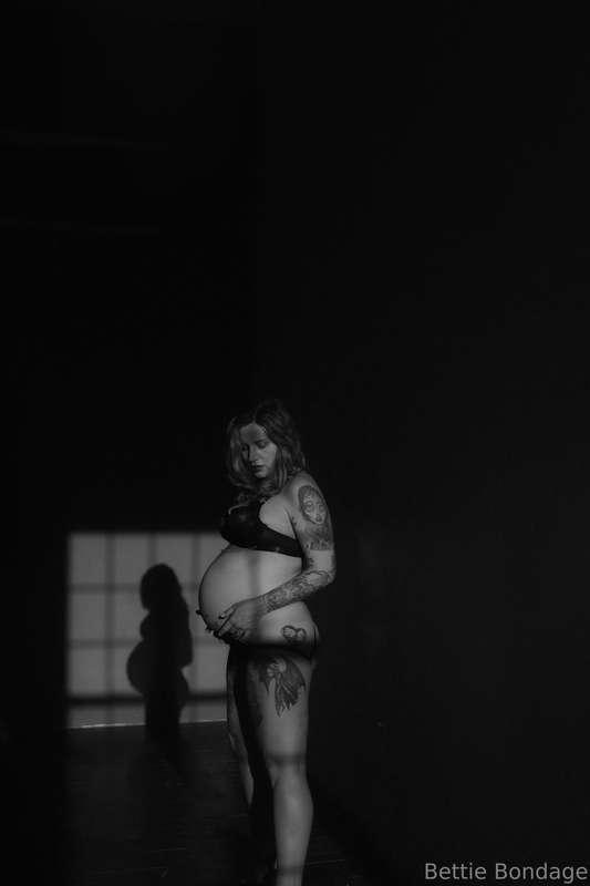 bettie_bondage image #4