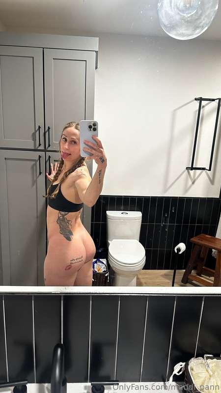 this should NOT be free but it is... fuck you're welcome tod..