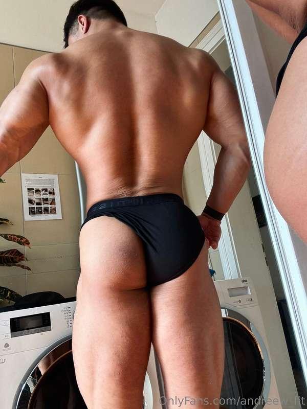 I love to wear briefs😏