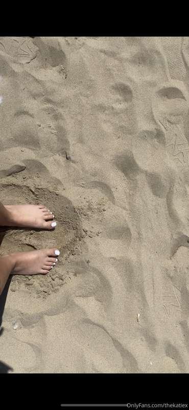 Sand in your toes is the best feeling