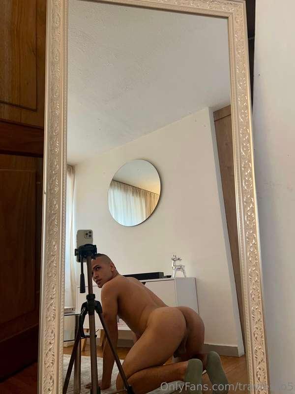 sits down to give me tongue?