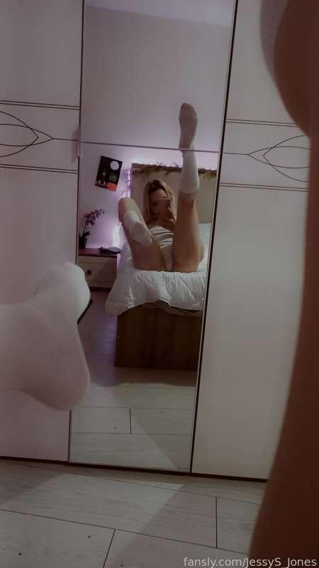 jessys_jones image #1