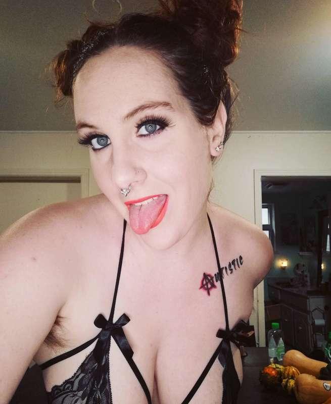 New photoset coming tomorrow (or peep it now on my XXX accou..