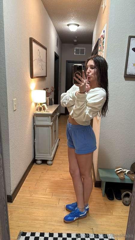 Mirror says I’m the perfect mix of sugar & sin 💋🪞