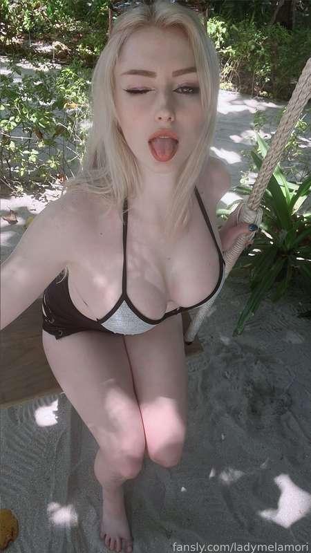 ladymelamori image #9