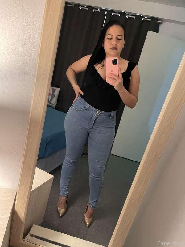 Closed high heels or free toe heels?💋