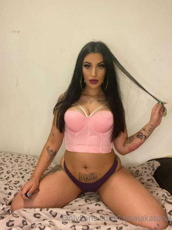 CHECK YOUR DM😈