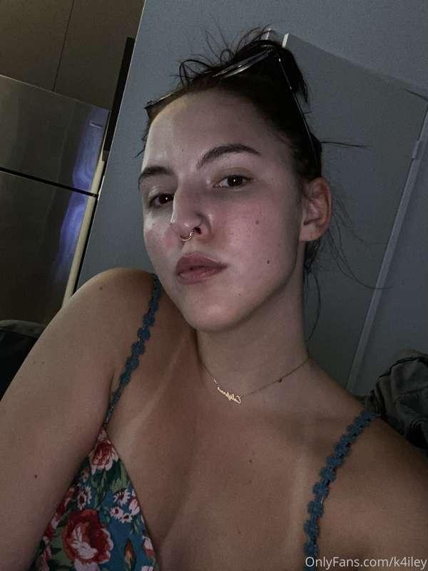 tan lines are POPPIN