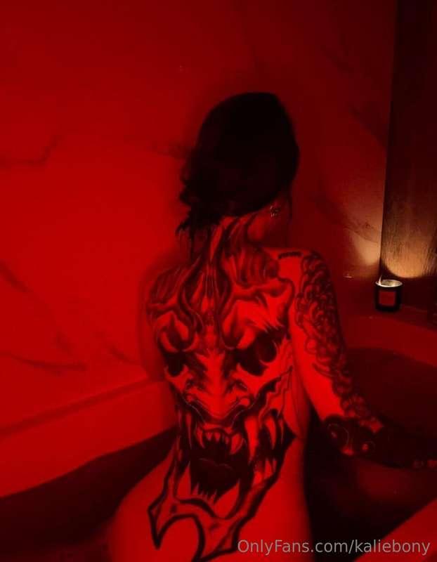 Hi, I'm @selena_lure 💎 The symbiosis of the aesthetics of my..