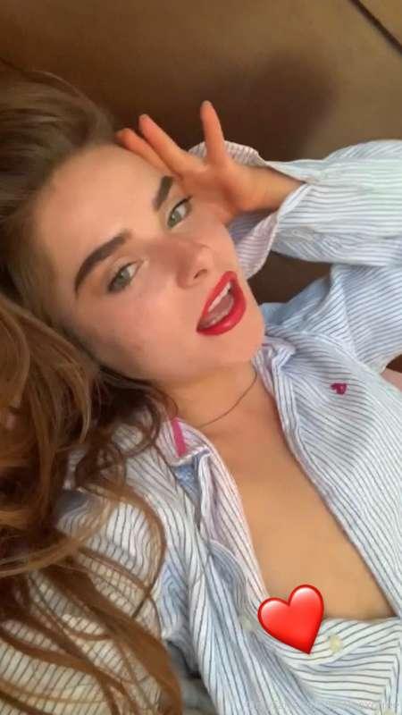 💋 Red Lipstick 💋