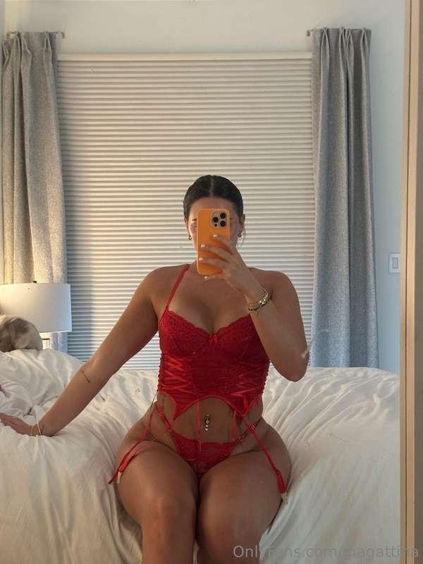 Red sets >> ❤️