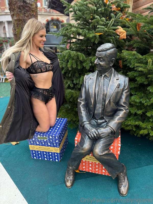 I flashed Mr Bean 😂😜