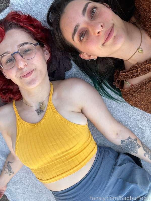 Good morning guys. I’m back at home now!! Taking today and tomorrow to clean and unpack and then I’ll be back on stream &amp; have some new vids to film💗

I was unable to upload videos to Fansly while I was at my friends bc she lives in the mountains and has really bad internet connection. It was just way too close so I’ll be uploading extra over the next two days to make up for it.