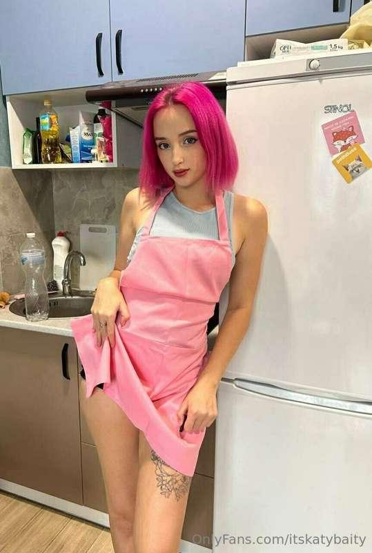 Would you like my peach 🍑 to be your dessert?