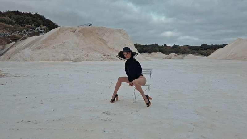 Sheila Meyhoff - A hint of fashion :BTS