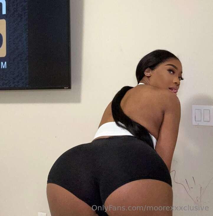 Ass built for doggy, face made for missionary 💕