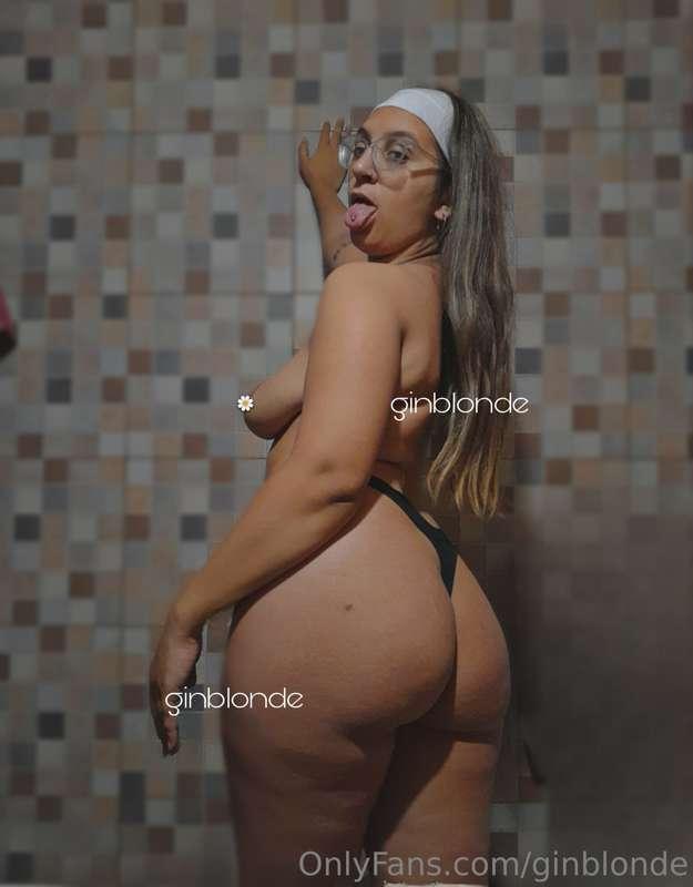 # ***HORNY MOMMY***  

**Big ass** 

***SEXTING QUEEN***