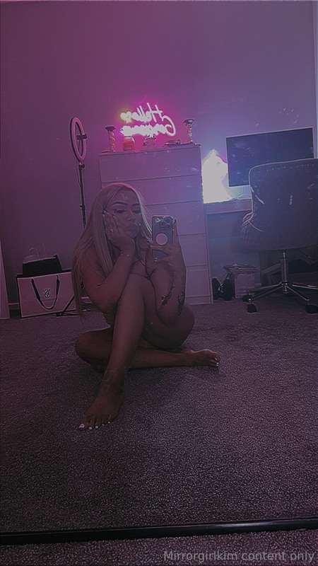 I’m bored…who wants to play with me?👀