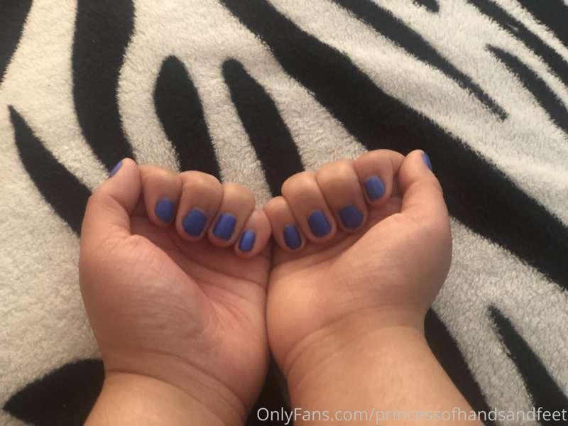 Cute huh ? What do you think babe ? Xoxo.😘