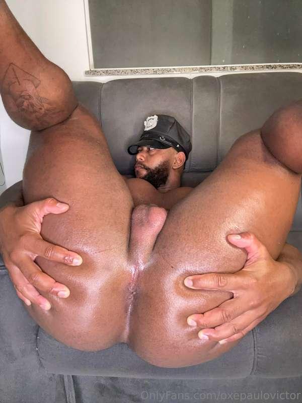 👮🏿‍♀️ THE POLICE ARE READY TO SERVE YOU! 👮🏿‍♀️ 

this well-m..