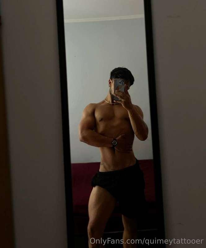 😈 Who’s ready to play? 😈 FREE @erosdarkoficial 🍑🍆I’m thick, ..