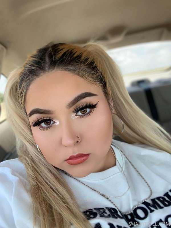 Pull my ponytails while you fuck me 😛 check our messages ❣️
